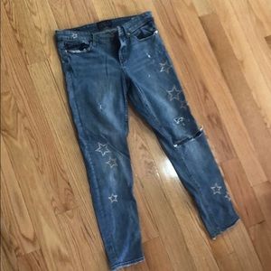Distress jeans